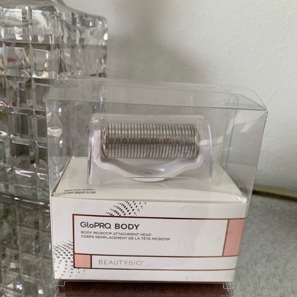 BeautyBio GloPRO Body